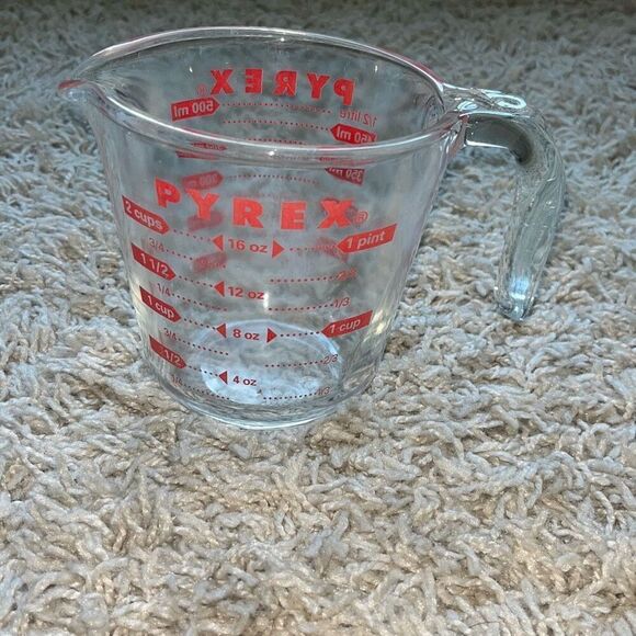PYREX GLASS 2-CUP 1 PINT MEASURING RED STANDARD & METRIC OPEN HANDLE - Picture 1 of 9